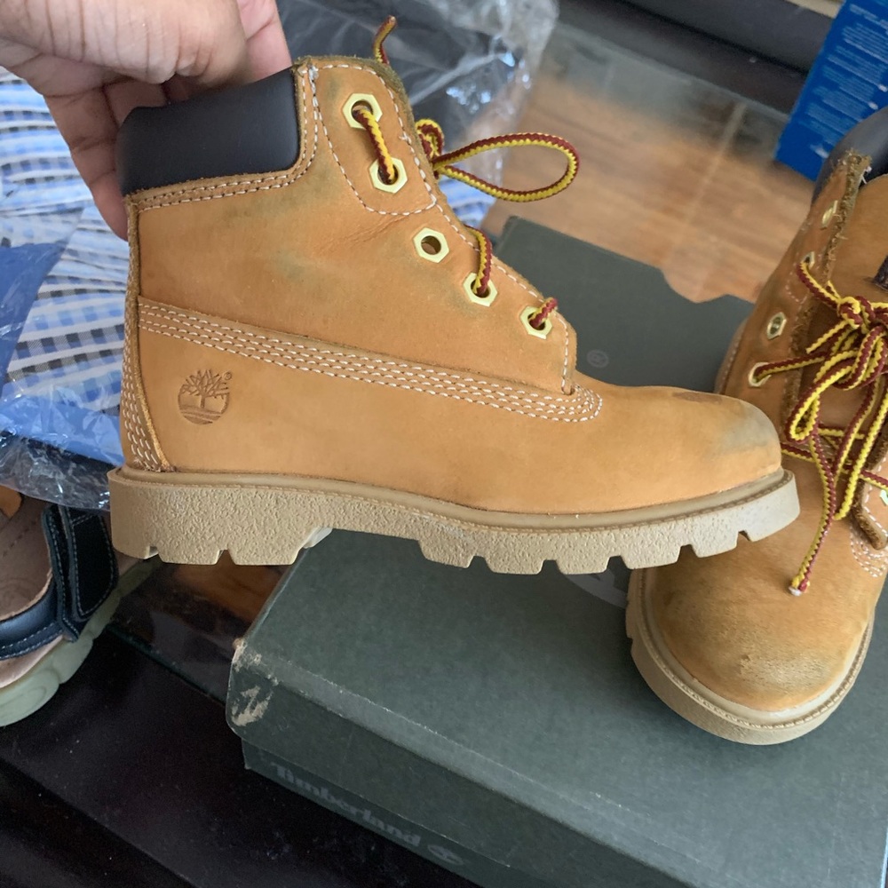 Timberlands - Picture 2 of 2